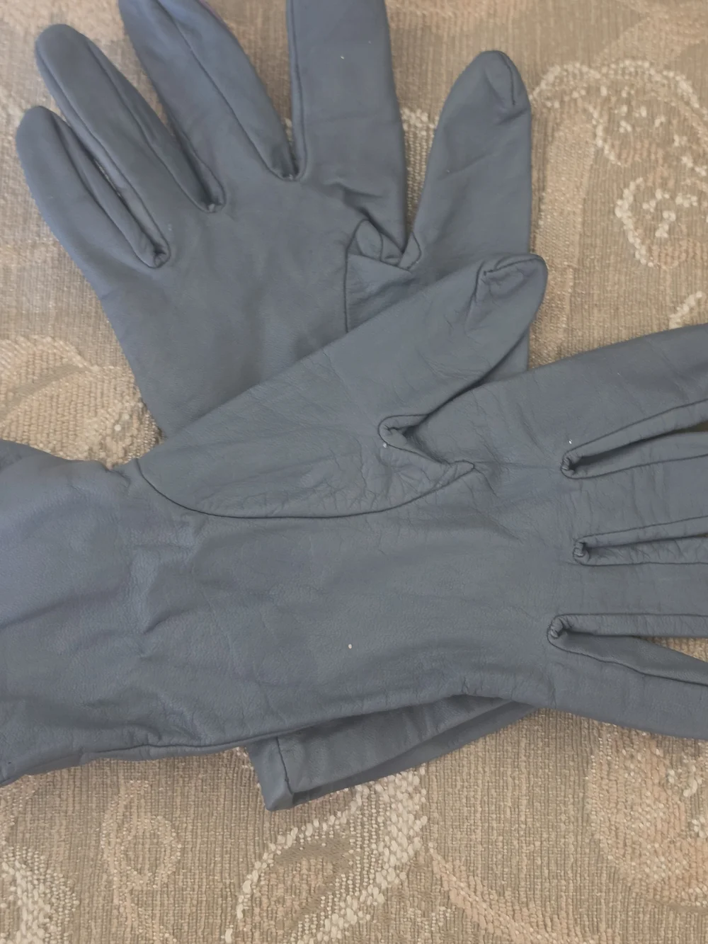 Classic Black Leather Gloves